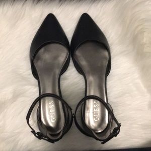 Guess Black Flat with metallic detail